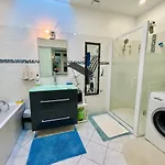 Le Ferney - Proche Du Centre-ville Et Des Thermes 4* Rochefort (Charente-Maritime)