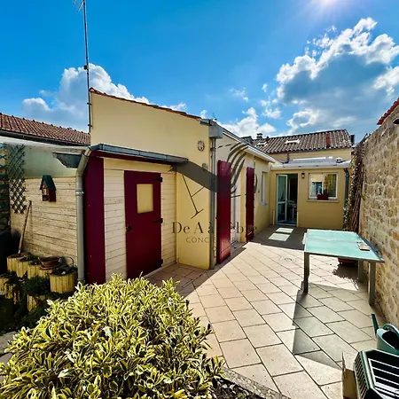 Casa de hóspedes Le Ferney - Proche Du Centre-ville Et Des Thermes 4*