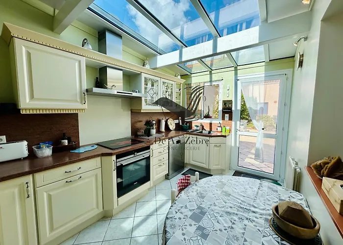 Le Ferney - Proche Du Centre-ville Et Des Thermes Сasa de vacaciones *